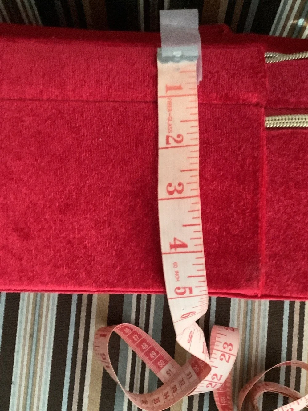 Estee Lauder Red Velvet Bow Travel Cosmetic Case